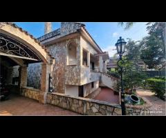 VILLA CON PISCINA rif.136/25 - 14