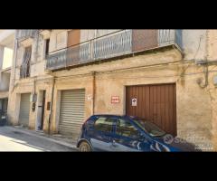 Castelvetrano casa ind. con ampio garage