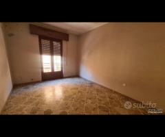 Castelvetrano casa ind. con ampio garage - 9