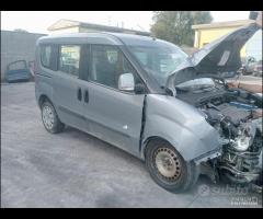 fiat doblo 2015 2.0 td demolito per ricambi