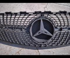 Griglia Centrale Paraurti Per Mercedes CLA 2015