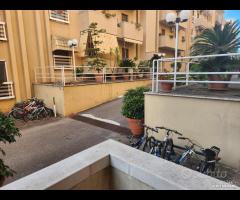 Via Bacone . 4 vani e accessori con Box