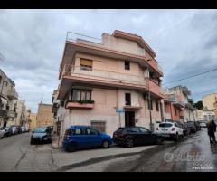 Intero stabile con garage e tavernetta