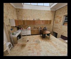 Appartamento con chiostrina e tavernetta - 10