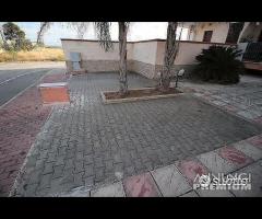 Appartamento a piano rialzato e garage - 12