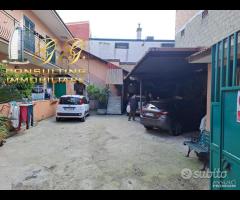 Soluzione indipendente con cortile a Parete