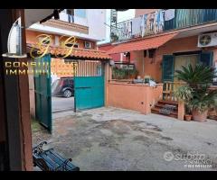 Soluzione indipendente con cortile a Parete - 9