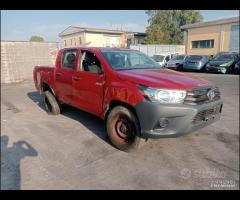 Toyota HILUX 2017 2.4td 2GD-FTV ricambi