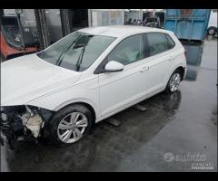 Volkswagen polo 1.0 tgi CDY demolito per ricambi