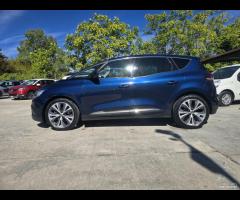 Renault Scenic Scénic dCi 8V 110 CV EDC Ene - 8