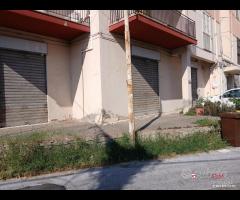 Messina Nord, locale comm.le 3 luci