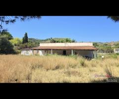 Tono, panoramica Villa con 2200 mq di terreno