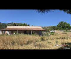 Tono, panoramica Villa con 2200 mq di terreno - 13