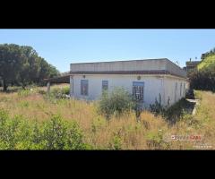 Tono, panoramica Villa con 2200 mq di terreno - 16