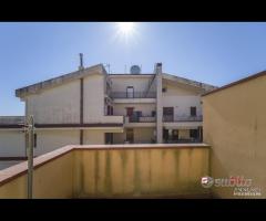 Spartà, appartamento con mansarda abitabile