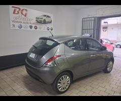 Lancia Ypsilon 1.2 69 CV 5 porte 2012 unico prop - 8