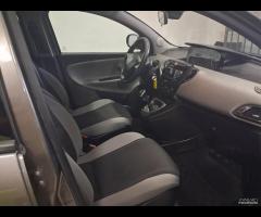 Lancia Ypsilon 1.2 69 CV 5 porte 2012 unico prop - 17