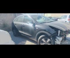 Ricambi Kia Niro 1.6 Ibrido del 2018 motore G4LE