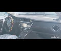 Ricambi Toyota Auris Hybrid 1.8 del 2013 - 11