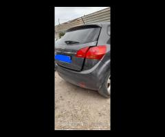Kia venga portellone e paraurti posteriore