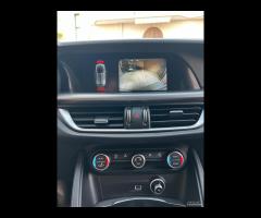 Alfa Romeo Stelvio 2.2 Turbodiesel 160 CV AT8 RWD