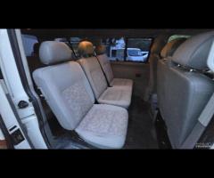 Volkswagen Transporter Caravelle 1.9 TDI/102CV PL - 29