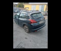 Peugeot 2008 2017 YH01 demolita per ricambi - 6