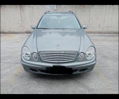 Mercedes classe E w211 320 v6 benzina per ricambi