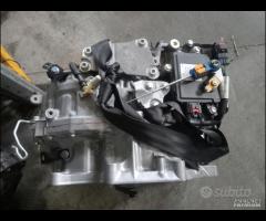 cambio automatico Peugeot 2008 2017 1.6 td YH01