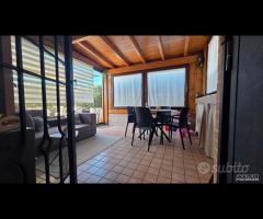 Cave, con serra solare, giardino e garage - 9