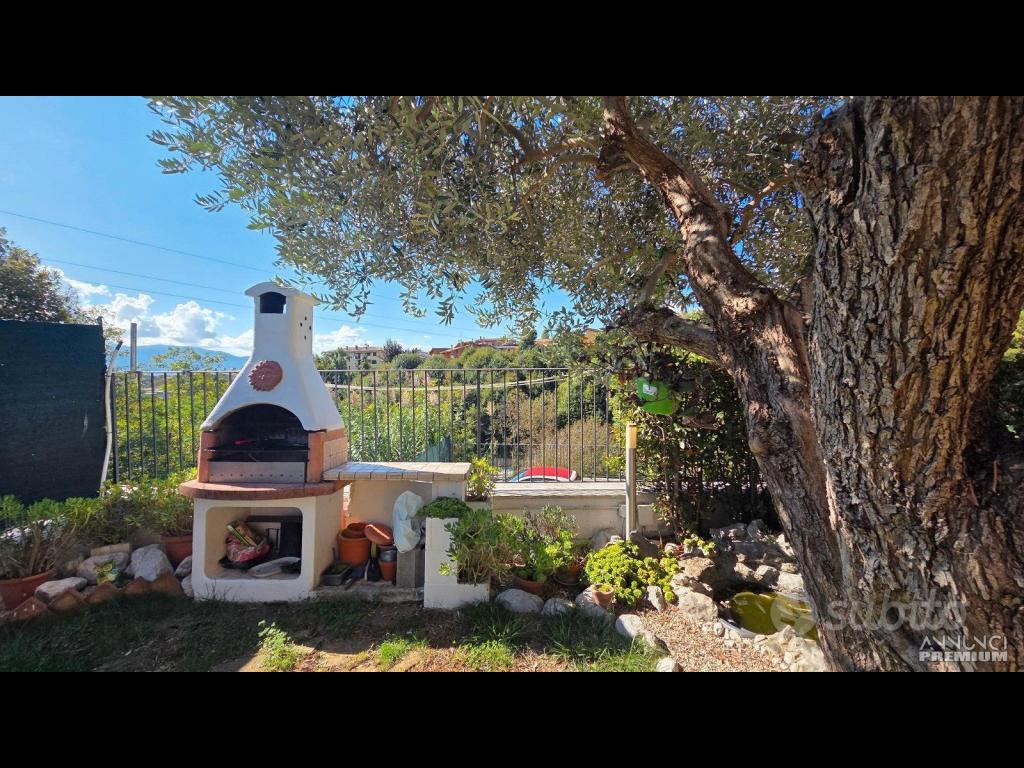 Cave, con serra solare, giardino e garage - 22/23