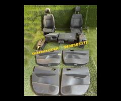 Ricambi disponibili Peugeot 3008 musata completa.