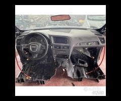 Ricambi disponibili Audi Q5 musata completa.
