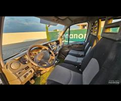 Iveco Daily 7 posti 3.000 cc - ribaltabile - 12