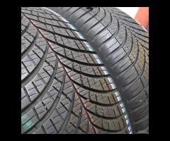 2 GOMME 215 60 17 GOODYEAR A56789