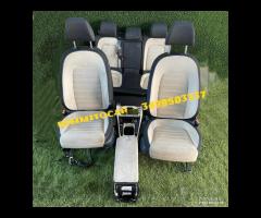 Ricambi tappezzeria Volkswagen Passat 2012.