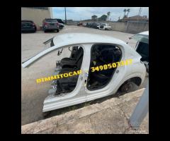 Ricambi scocca per tagliate peugeot 208 2024