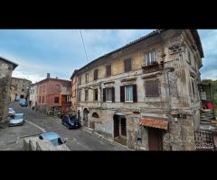 Cave, appartamento in buono stato