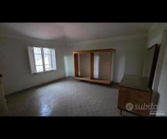 Cave, appartamento in buono stato