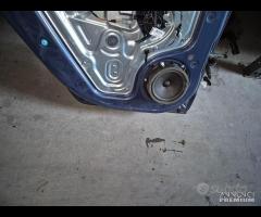 Porta Posteriore Sinistra Per Hyundai IX20 2012 - 10