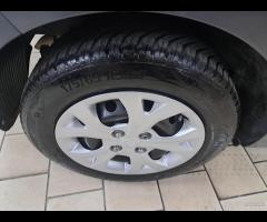 Hyundai i10 1.0 GPL unico prop 2015 - 13