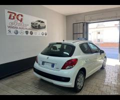 Peugeot 207 1.4 HDi 70CV 5p. 2012 unico prop - 11