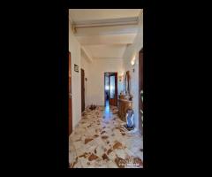 Appartamento con garage ad Acireale centro