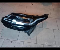 faro anteriore sinistro range rover velar 2018