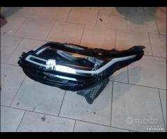 faro anteriore sinistro range rover velar 2018