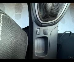 Renault Clio 1.2 75CV 5 porte - Neopatentati - 9