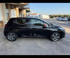 Renault Clio 1.2 75CV 5 porte - Neopatentati - 17