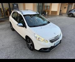 Peugeot 2008 1.6 e-HDi 92 CV Stop&Start Allure - 11