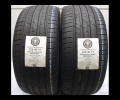 2 GOMME 225 40 19 ROYALBLACK A57500