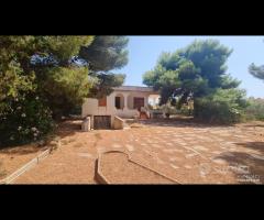 Triscina villa 6,5 vani + giardino a pochi passi d